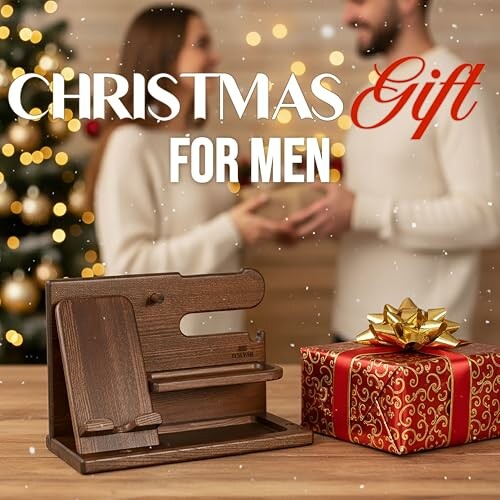 Support en bois avec cadeau de Noël pour hommes au fond